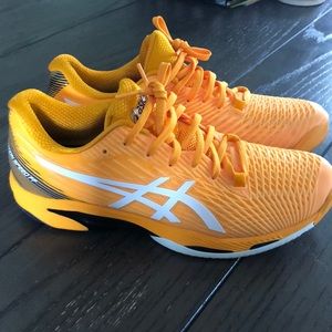 Men’s Asics LIKE NEW